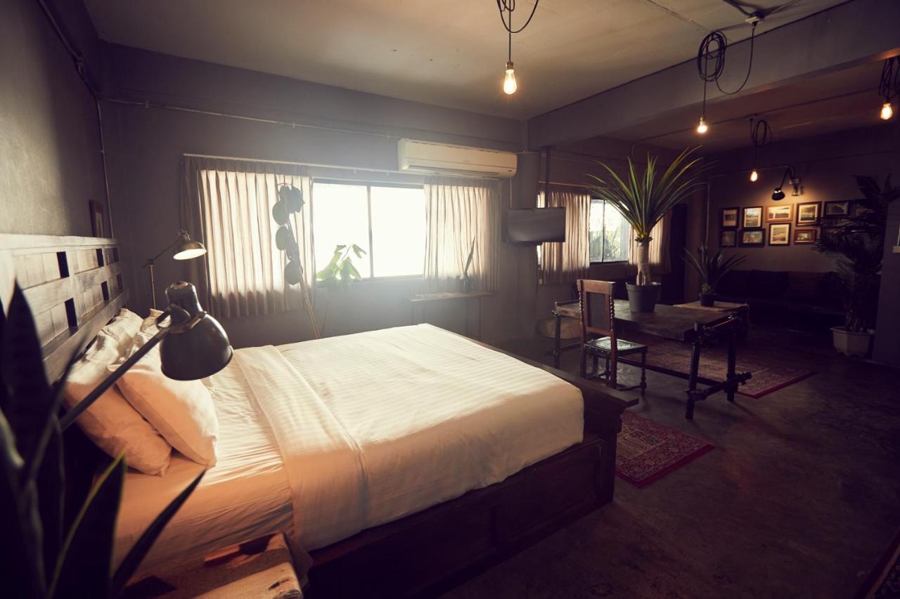 The Mustang Nero Hotel Bangkok Exterior photo